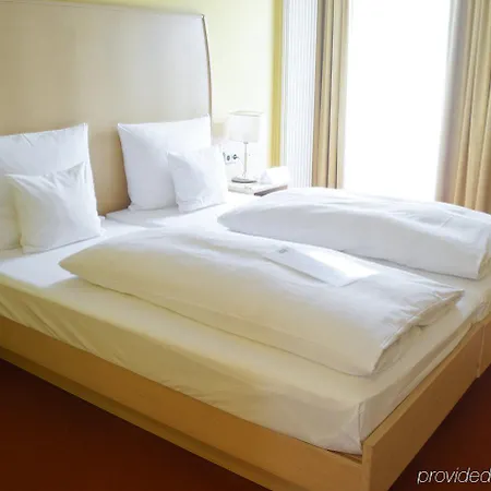 Hotel apartamentowy Hsh Mitte 4*