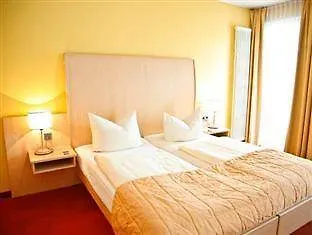 米特hsh公寓酒店 4*